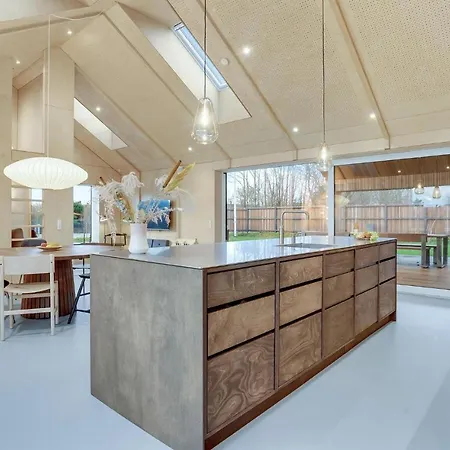 Awesome In Juelsminde With Kitchen * יולסמינדה